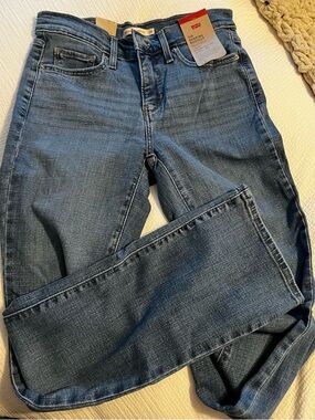 NWT Levi's 315 Women's Medium Blue Bootcut Jeans size 26